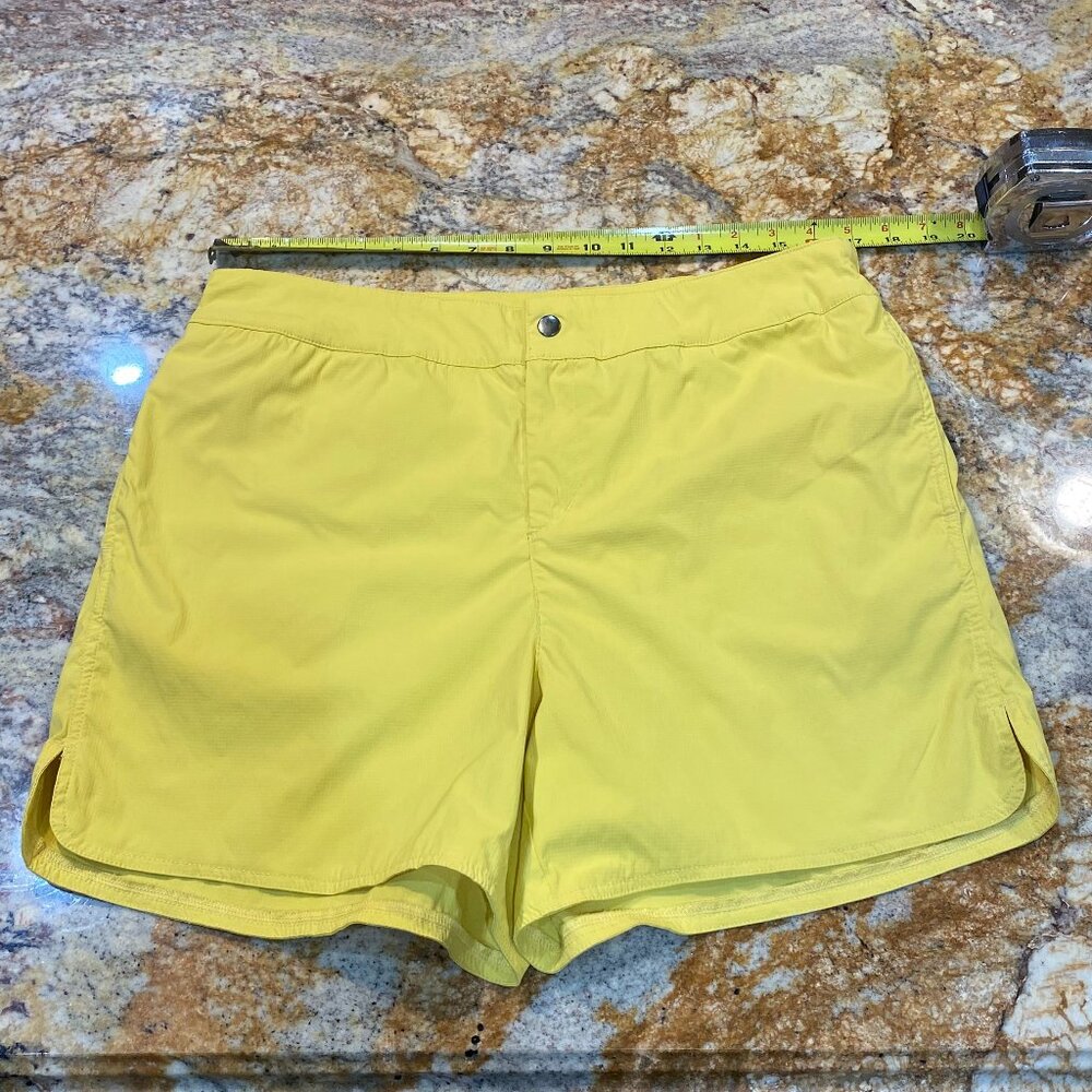 Dakini shorts with pockets and zippers - 5" inseam - Nylon - EUC
